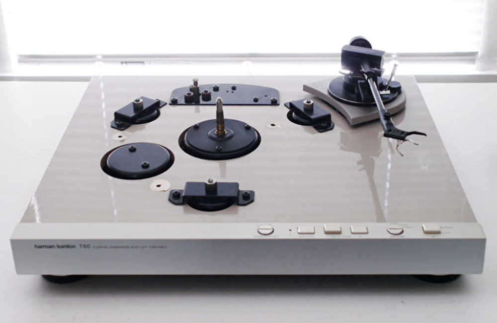 HiFi-Classics-Harman-Kardon-T60-Plattenspieler-Turntable-Image©-sam--z-3
