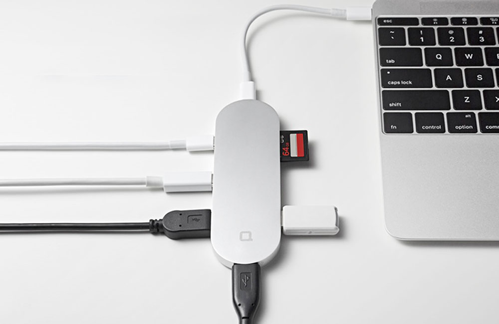 Nonda-Hub+Plus-Intelligent-USB-C-A-Display-Port-MacBook-Charger-iPhone-1
