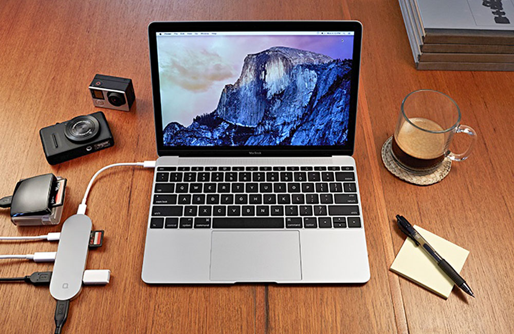 Nonda-Hub+Plus-Intelligent-USB-C-A-Display-Port-MacBook-Charger-iPhone-3