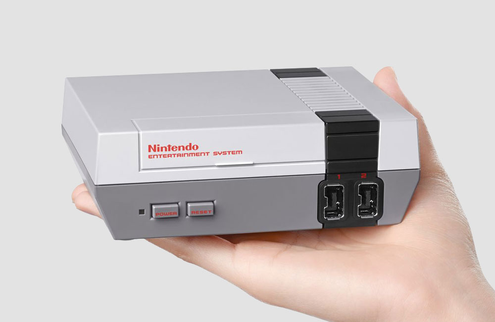 Nintendo-NES-Classic-Edition-2016-3